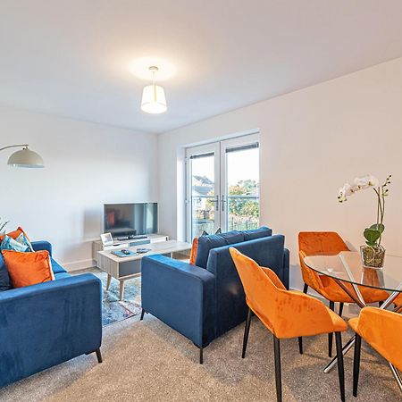 Gospel Heights Luxury Apartments With Parking Хесуолл Экстерьер фото