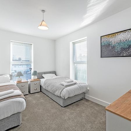 Gospel Heights Luxury Apartments With Parking Хесуолл Экстерьер фото