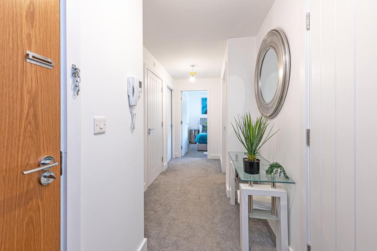 Gospel Heights Luxury Apartments With Parking Хесуолл Экстерьер фото