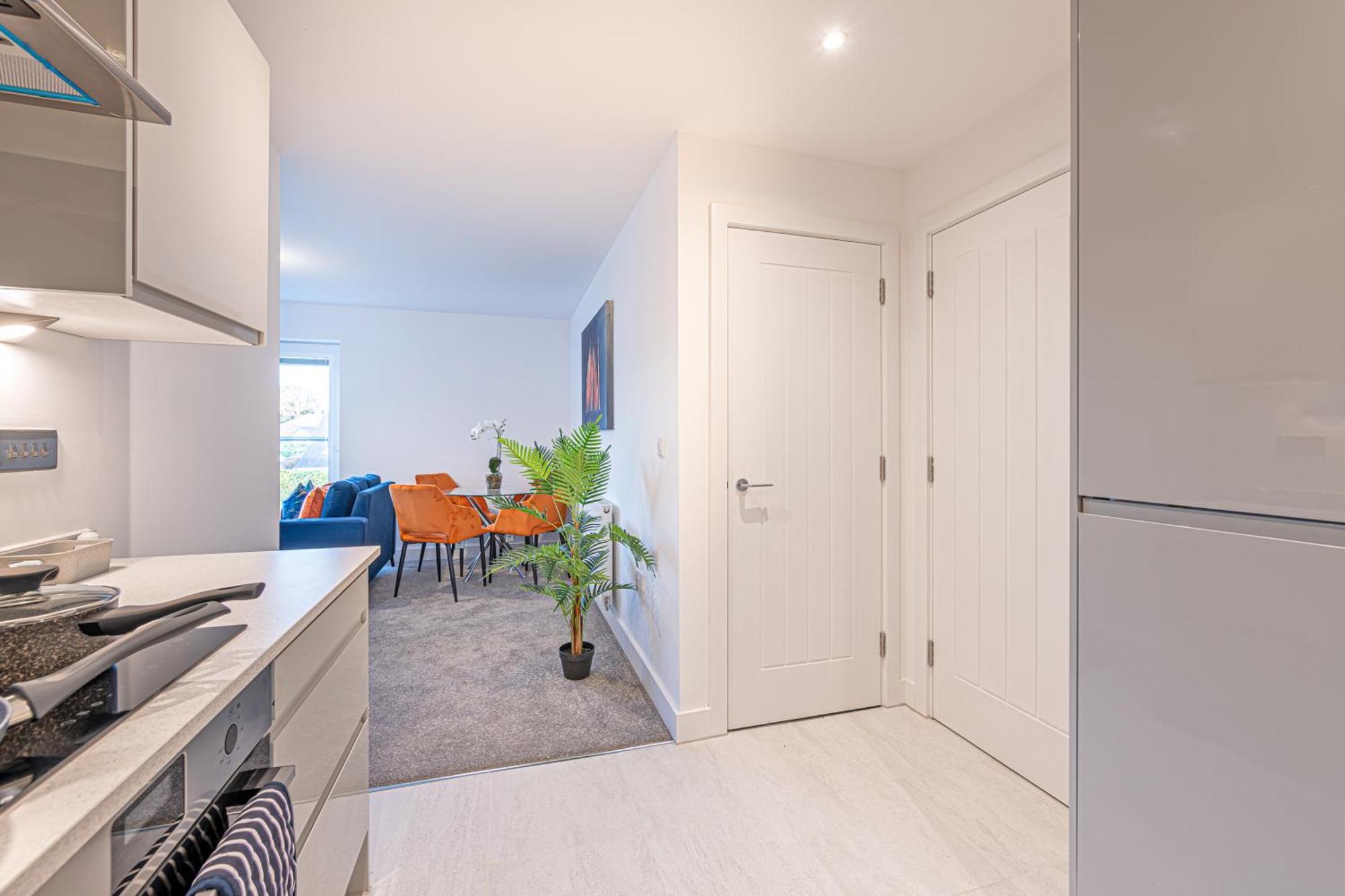 Gospel Heights Luxury Apartments With Parking Хесуолл Экстерьер фото