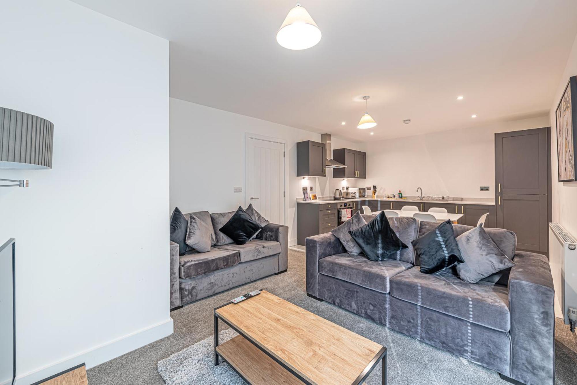 Gospel Heights Luxury Apartments With Parking Хесуолл Экстерьер фото