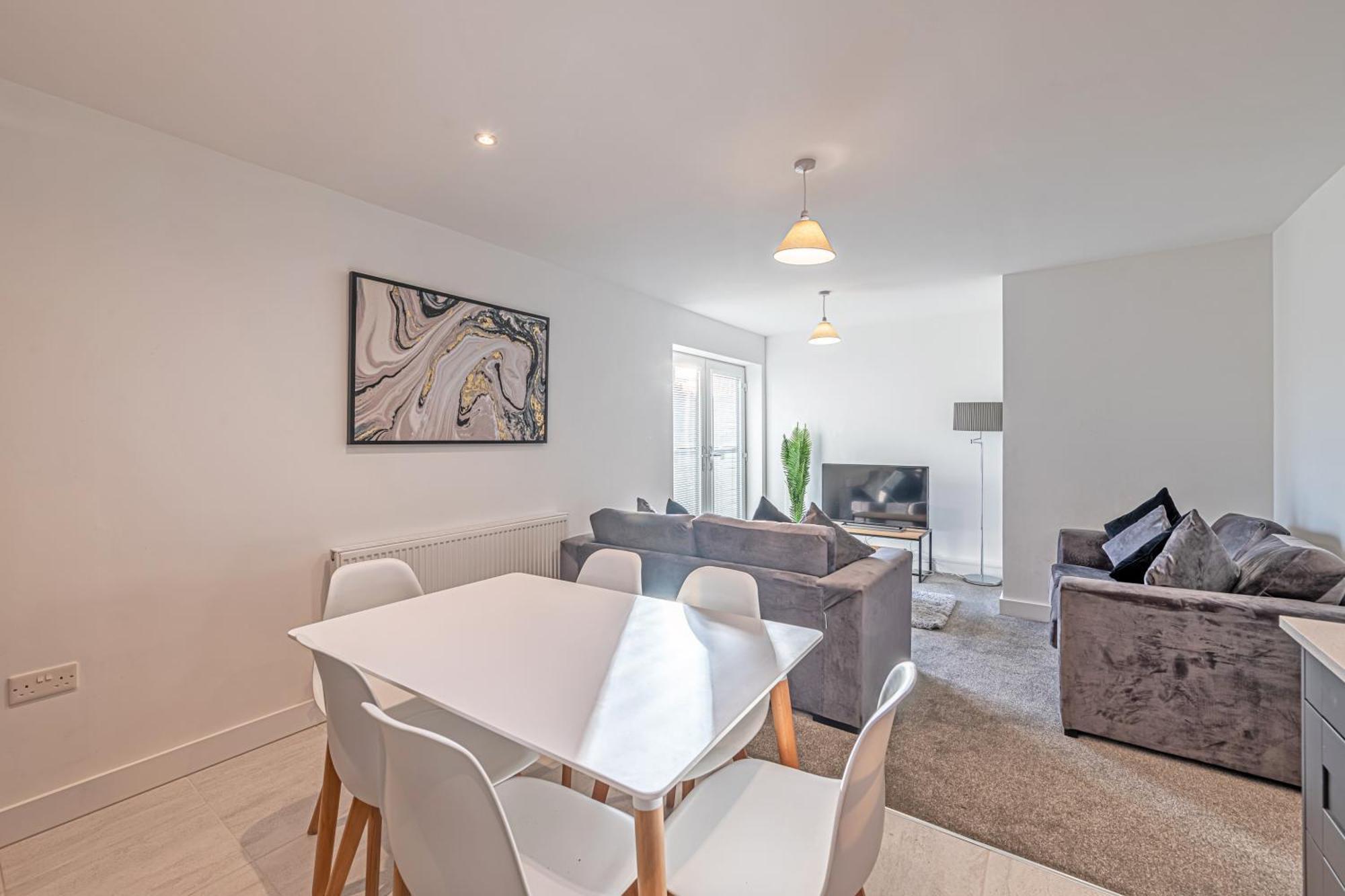 Gospel Heights Luxury Apartments With Parking Хесуолл Экстерьер фото