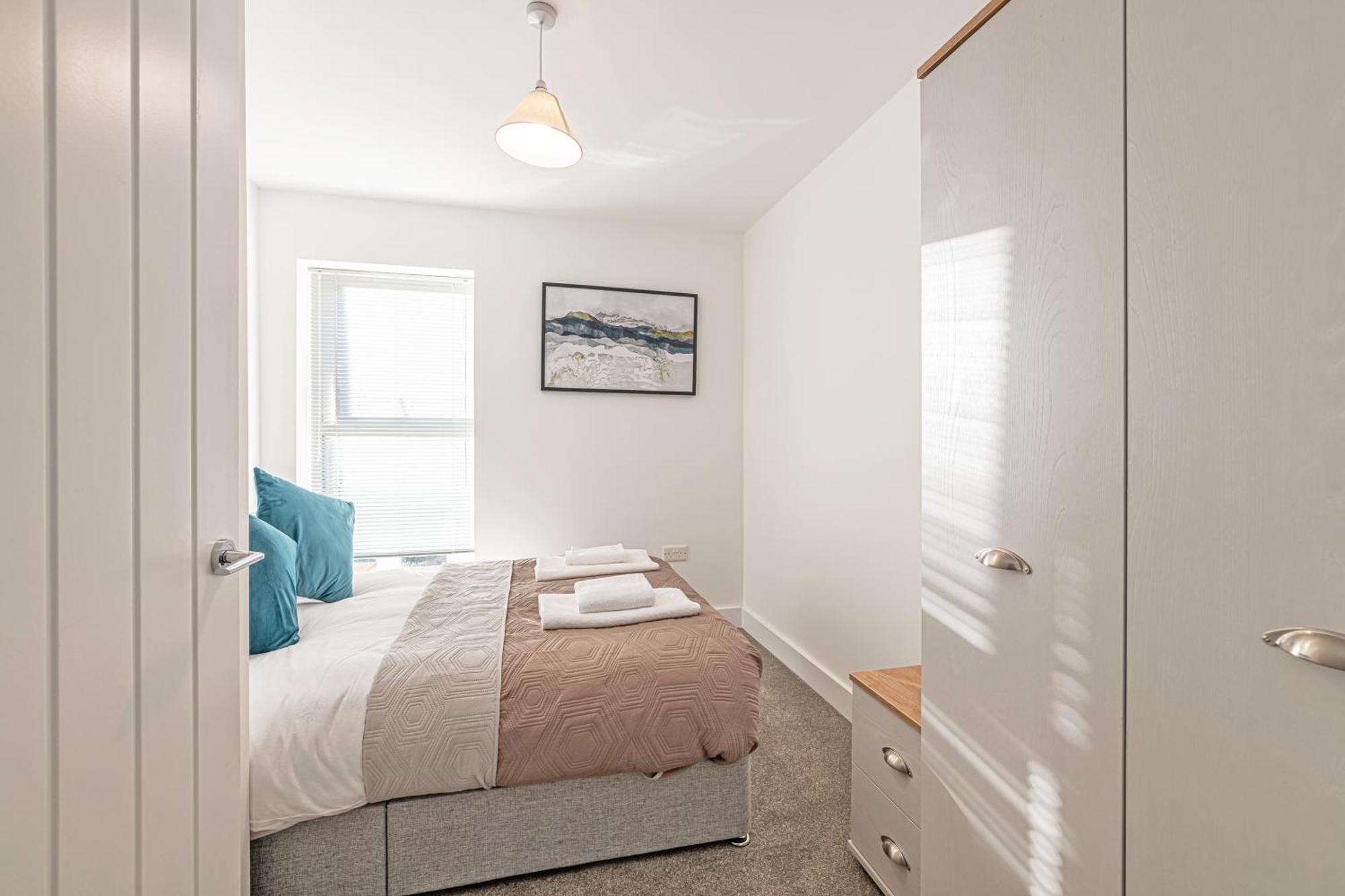 Gospel Heights Luxury Apartments With Parking Хесуолл Экстерьер фото