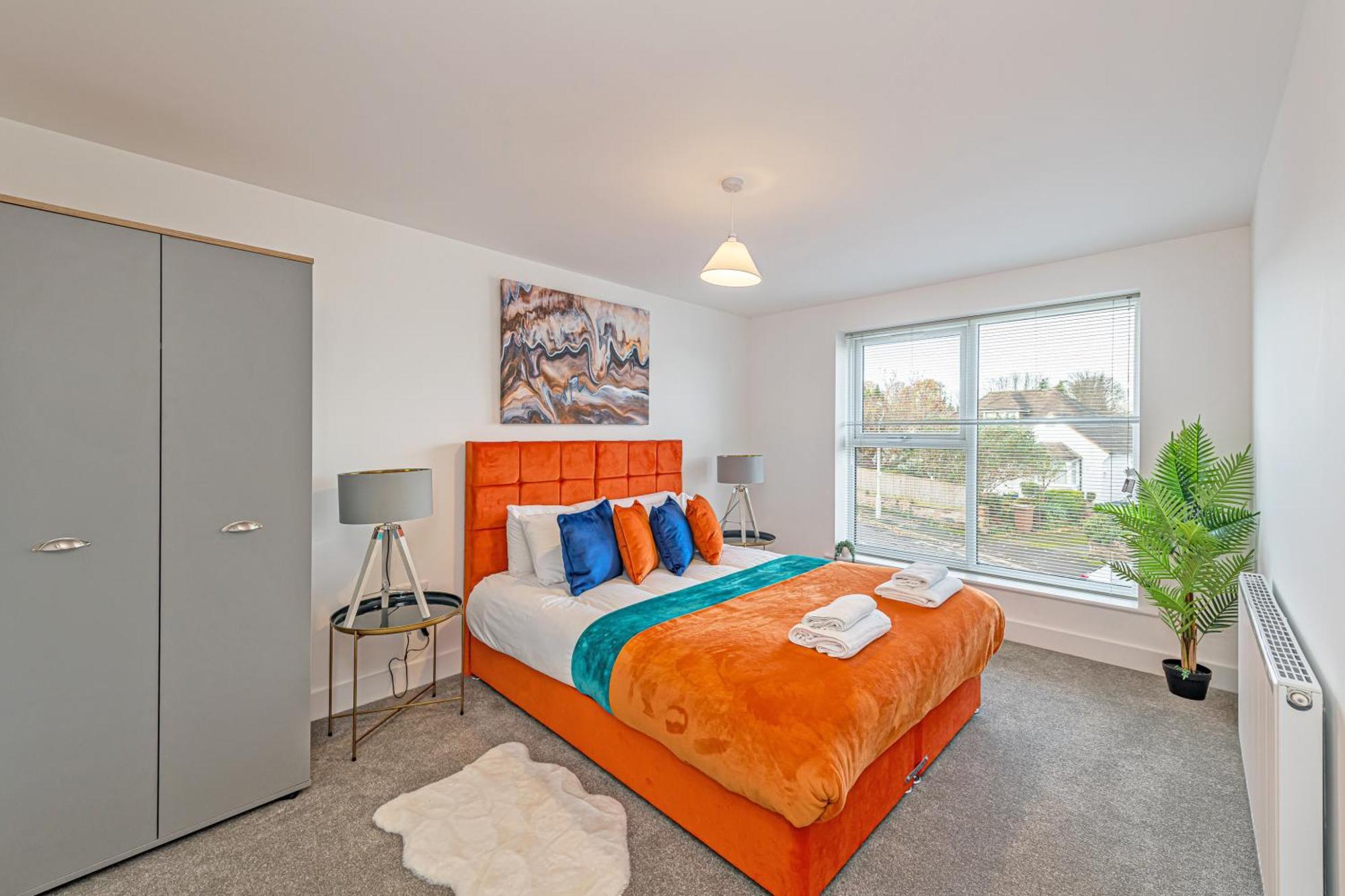 Gospel Heights Luxury Apartments With Parking Хесуолл Экстерьер фото